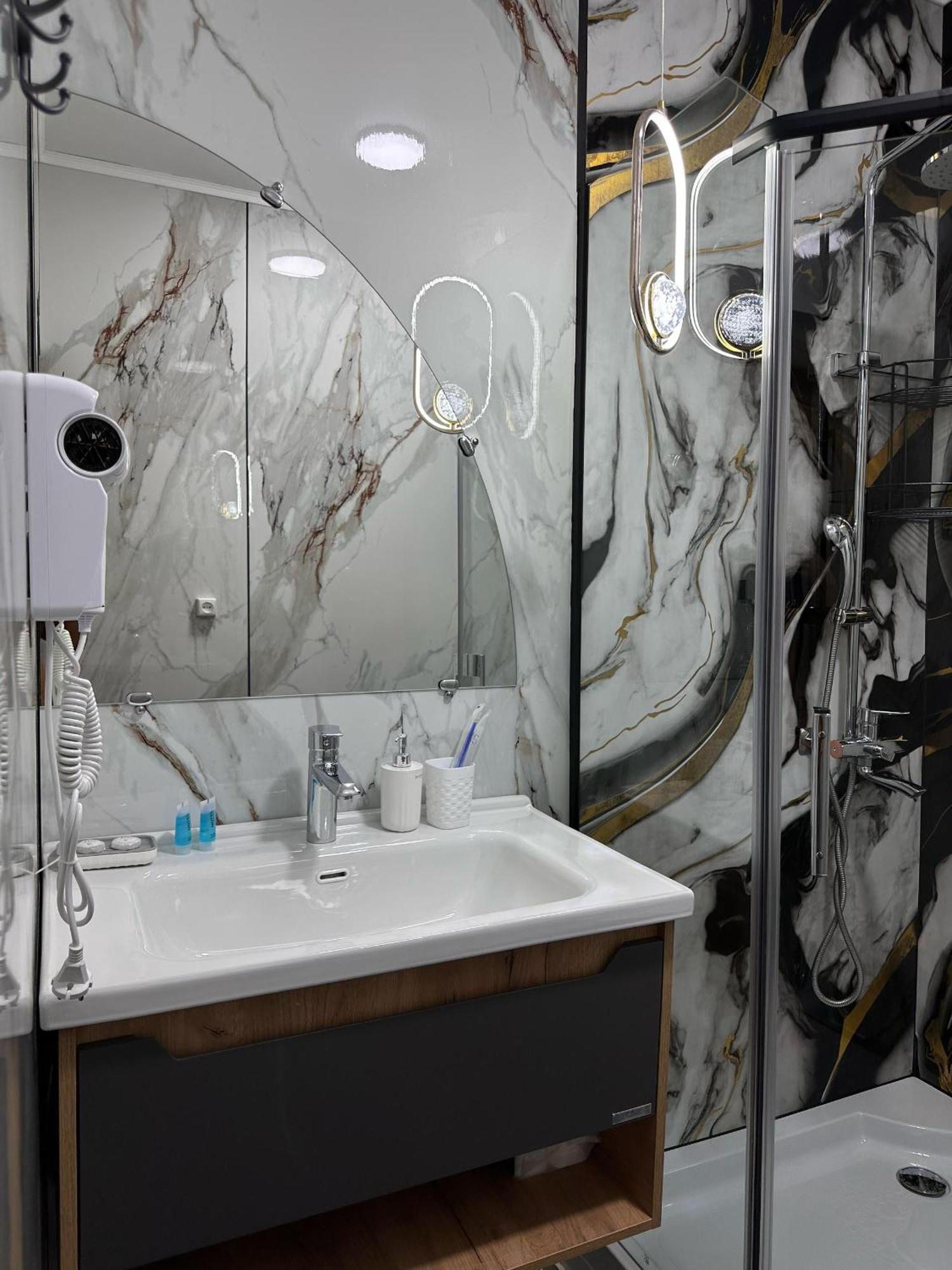Vavilon Apartman Karakol Kültér fotó
